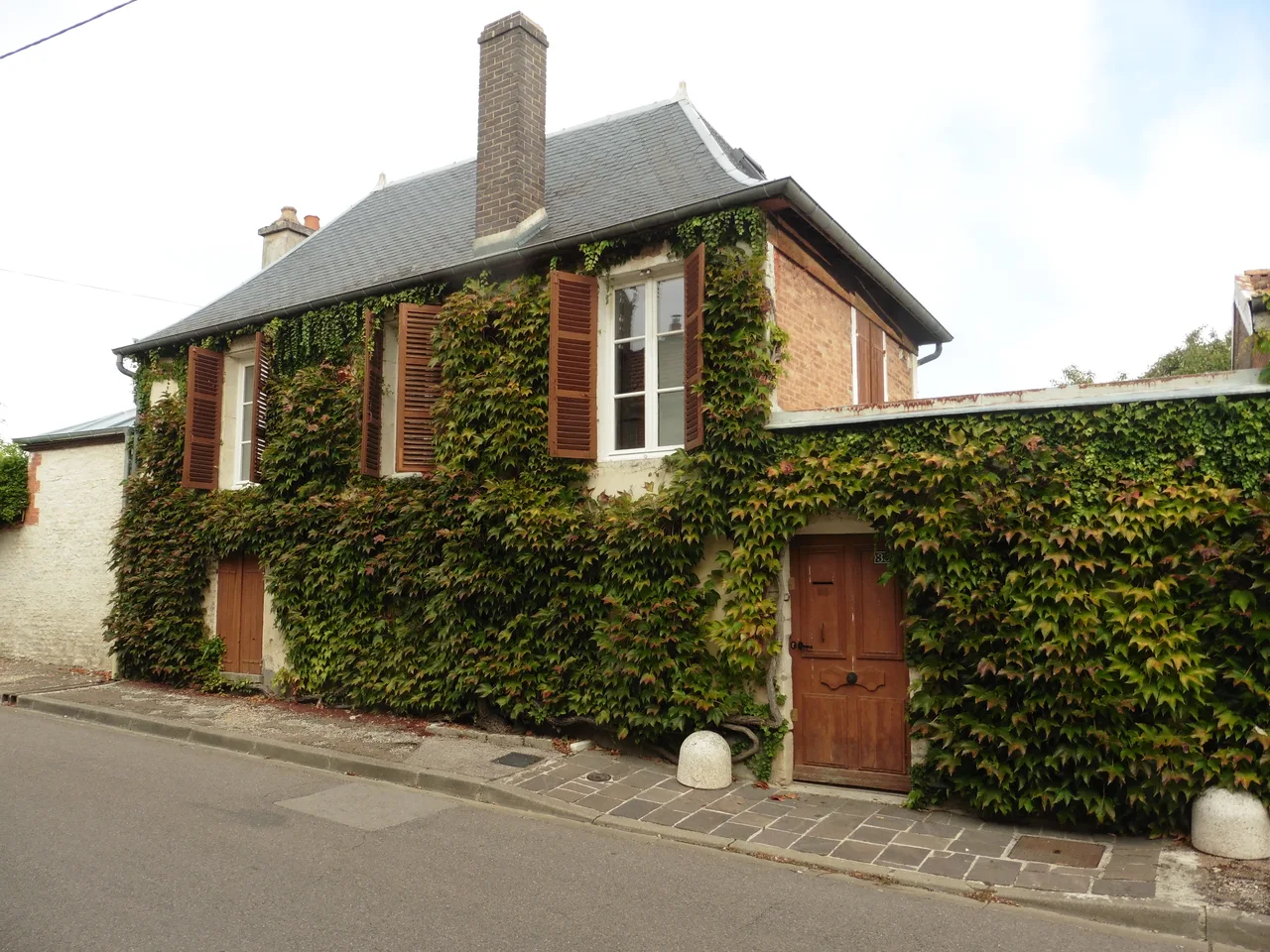 Gaston Bachelard's ivy-covered house on a quiet street in Bar-sur-Aube